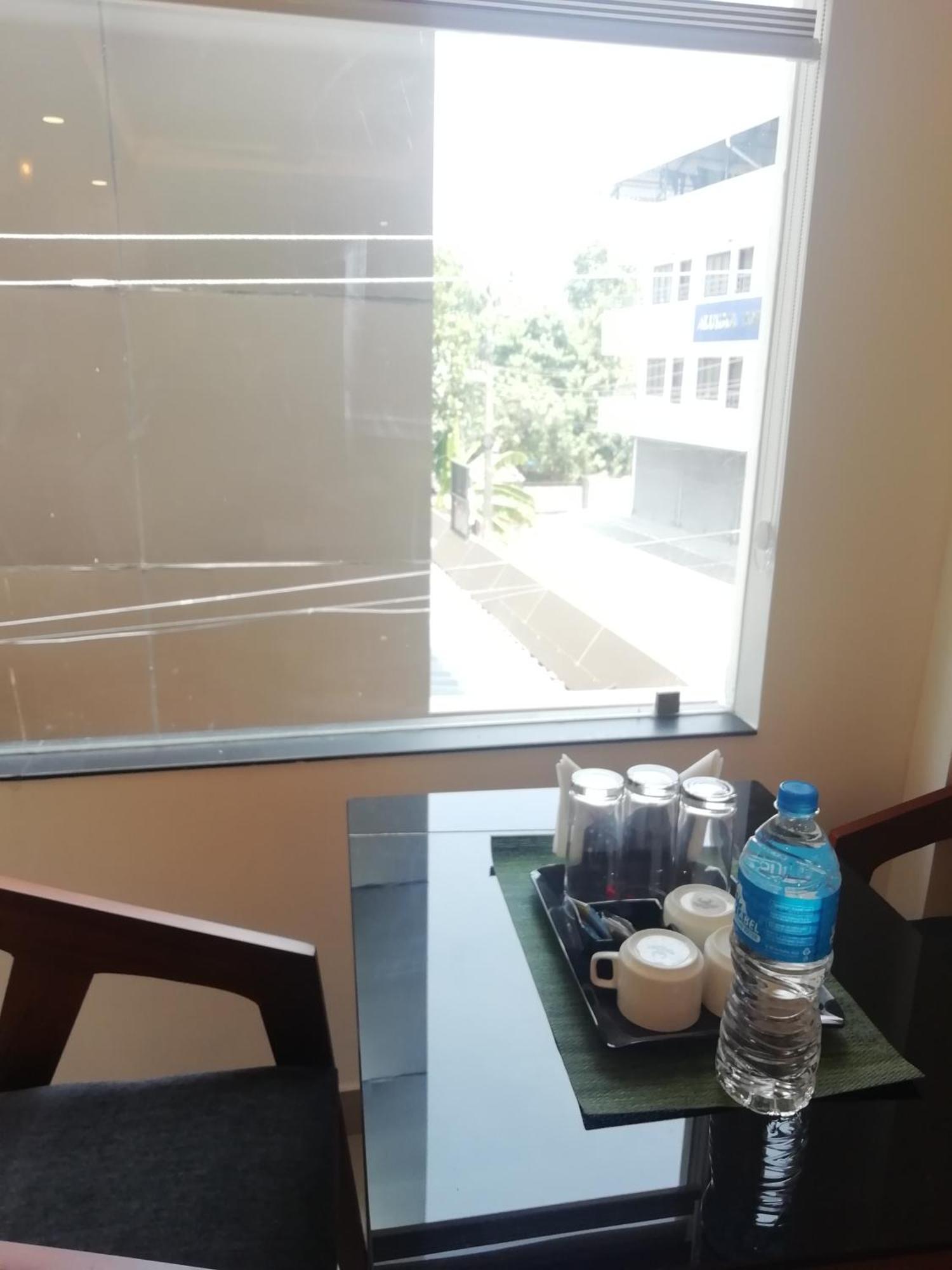 Paul Residency Hotel Nedumbassery Ngoại thất bức ảnh
